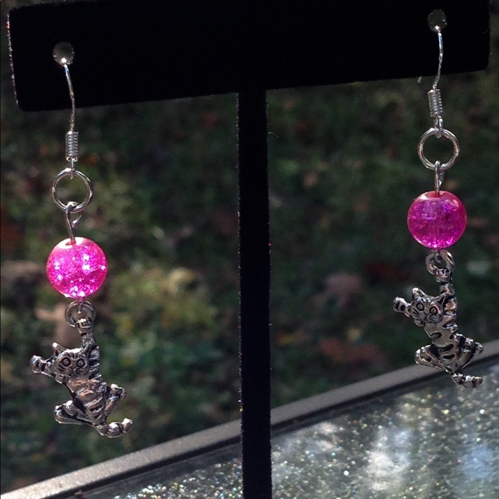Pink Sparkly Glass Kitty Cat Earrings - Picture 4 of 6